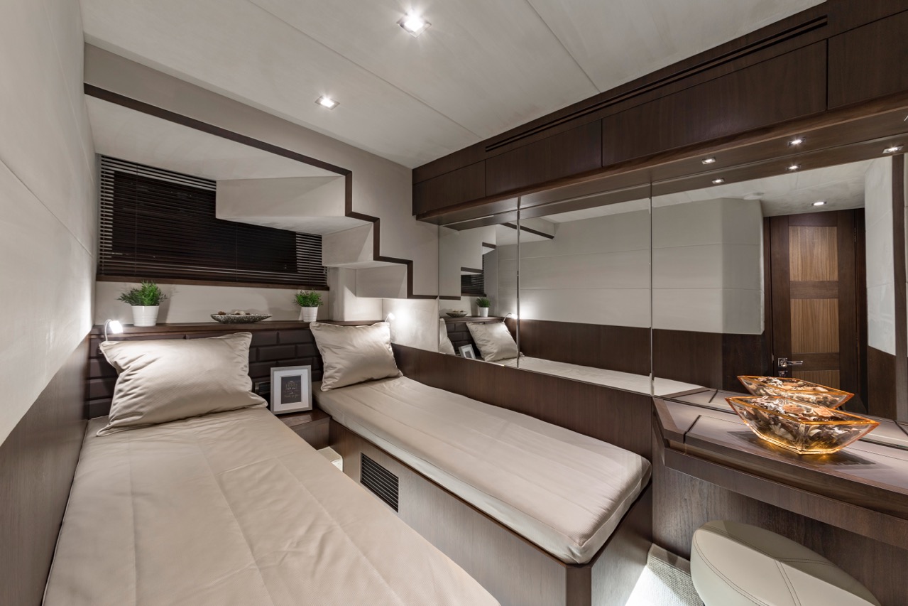 Galeon 640 FLY Internal image 35