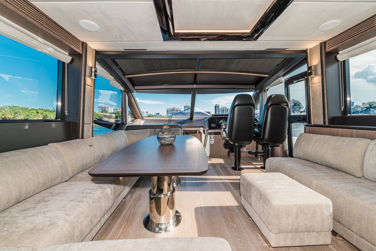 Galeon 680 FLY Internal image 36