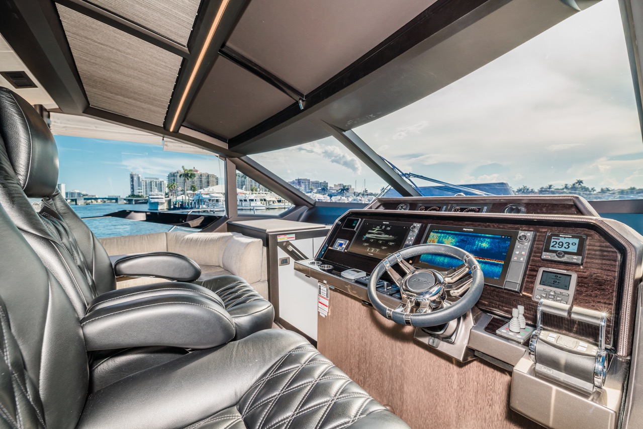 Galeon 680 FLY Internal image 37