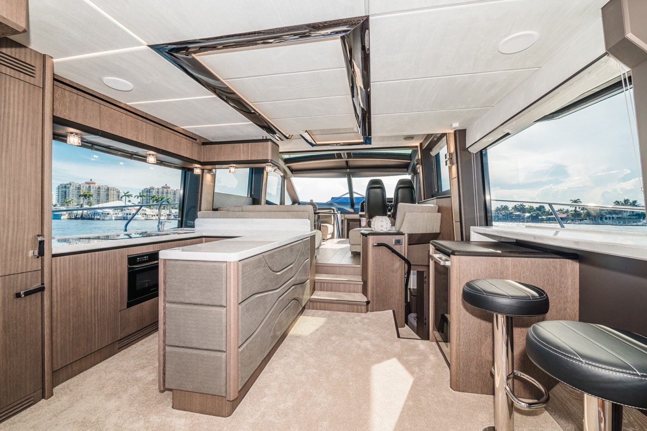 Galeon 680 FLY Internal image 41