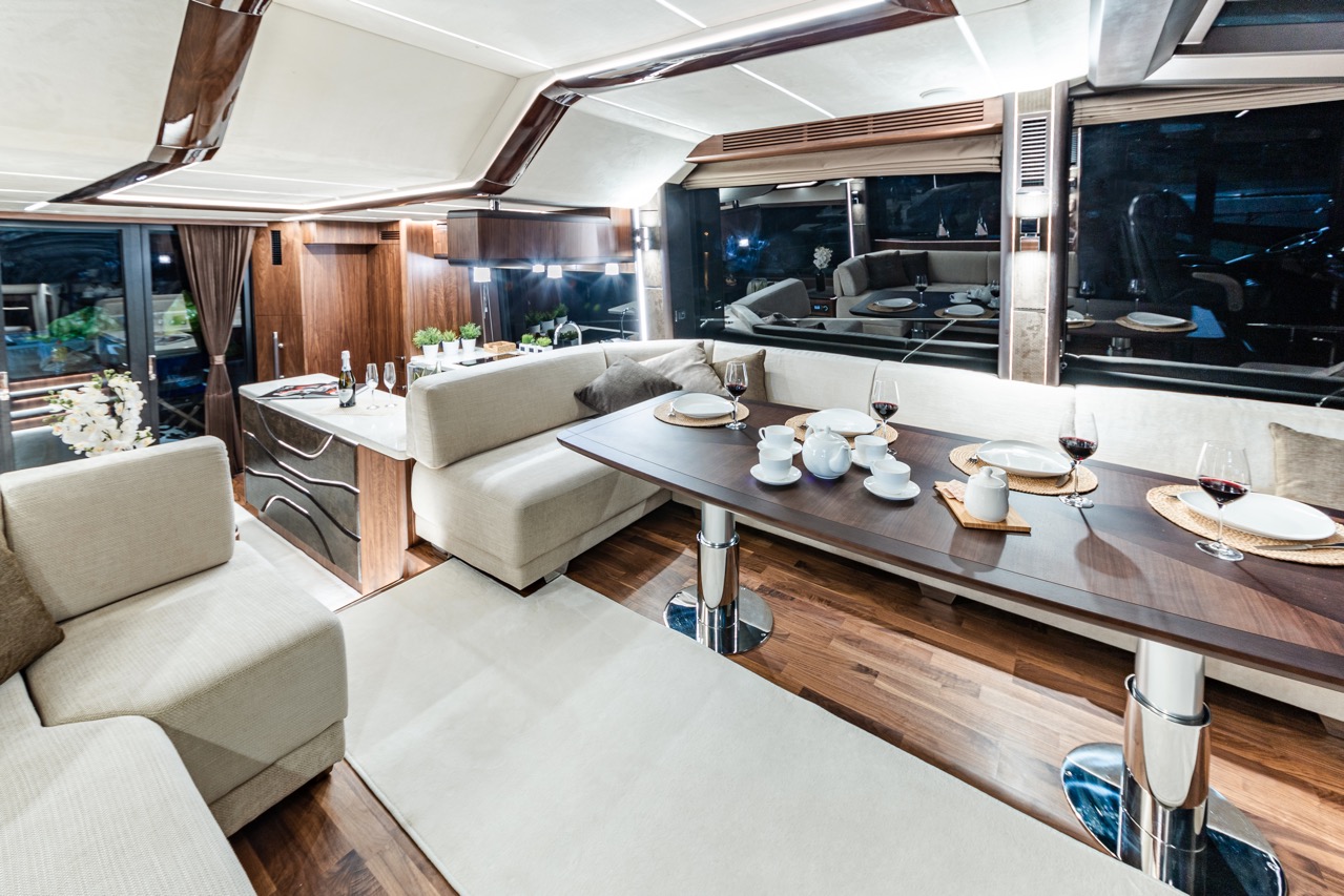Galeon 680 FLY Internal image 18