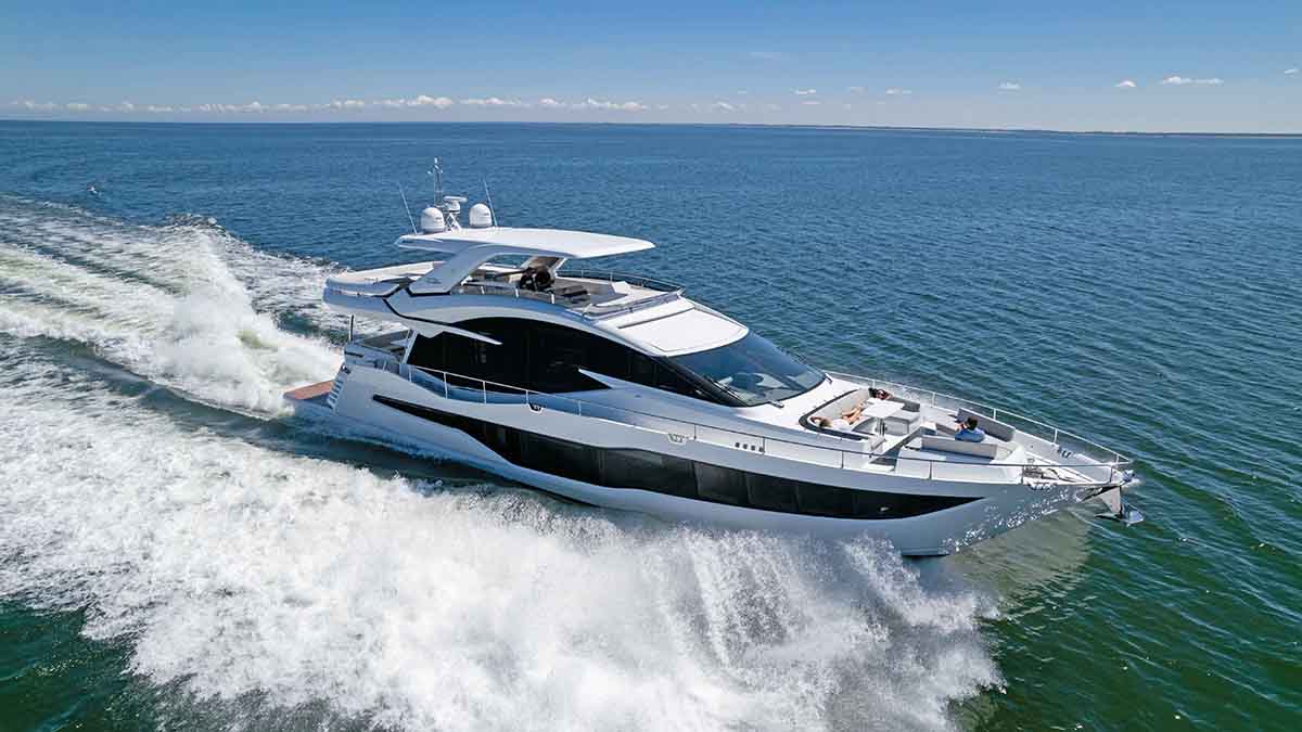 Galeon 800 FLY