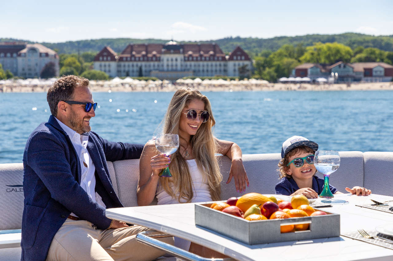 Galeon 800 FLY Lifestyle image 8
