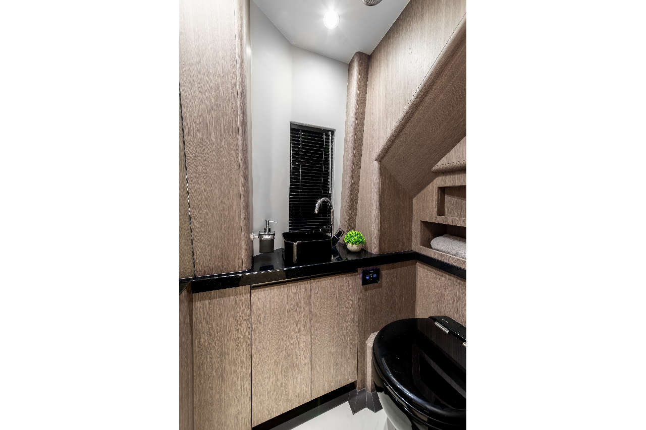 Galeon 800 FLY Internal image 1