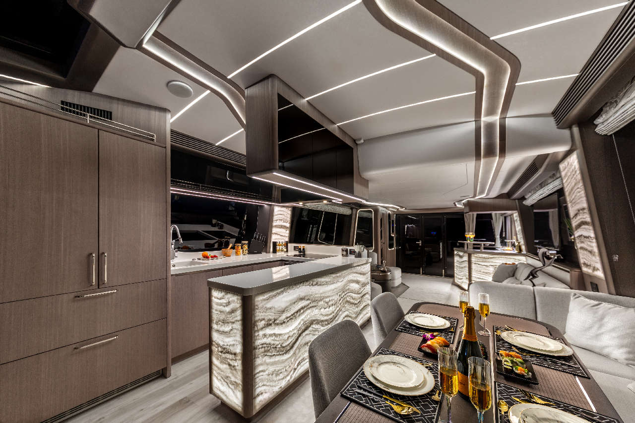 Galeon 800 FLY Internal image 11