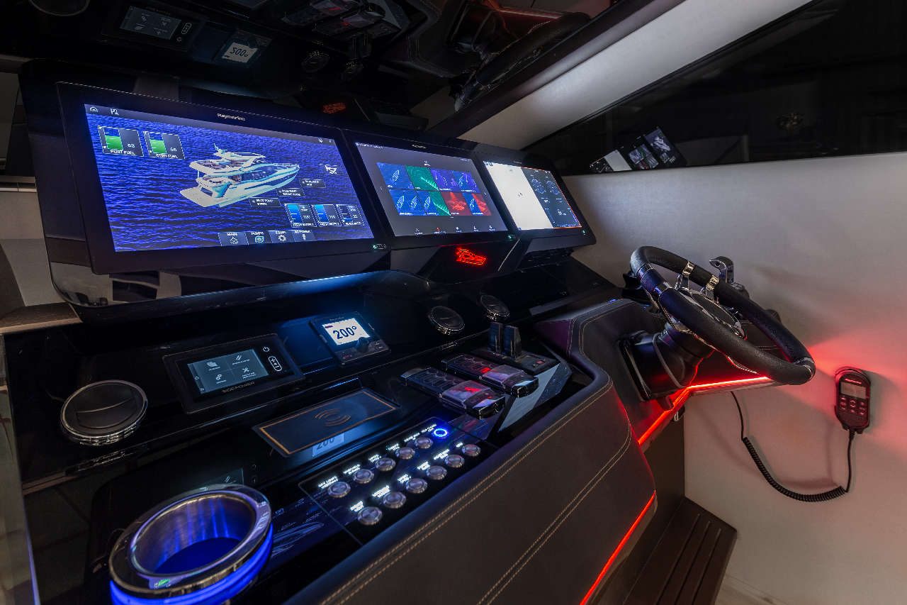 Galeon 800 FLY Internal image 13