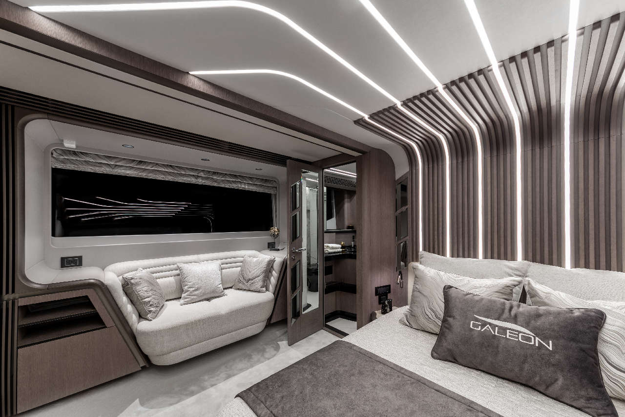 Galeon 800 FLY Internal image 16