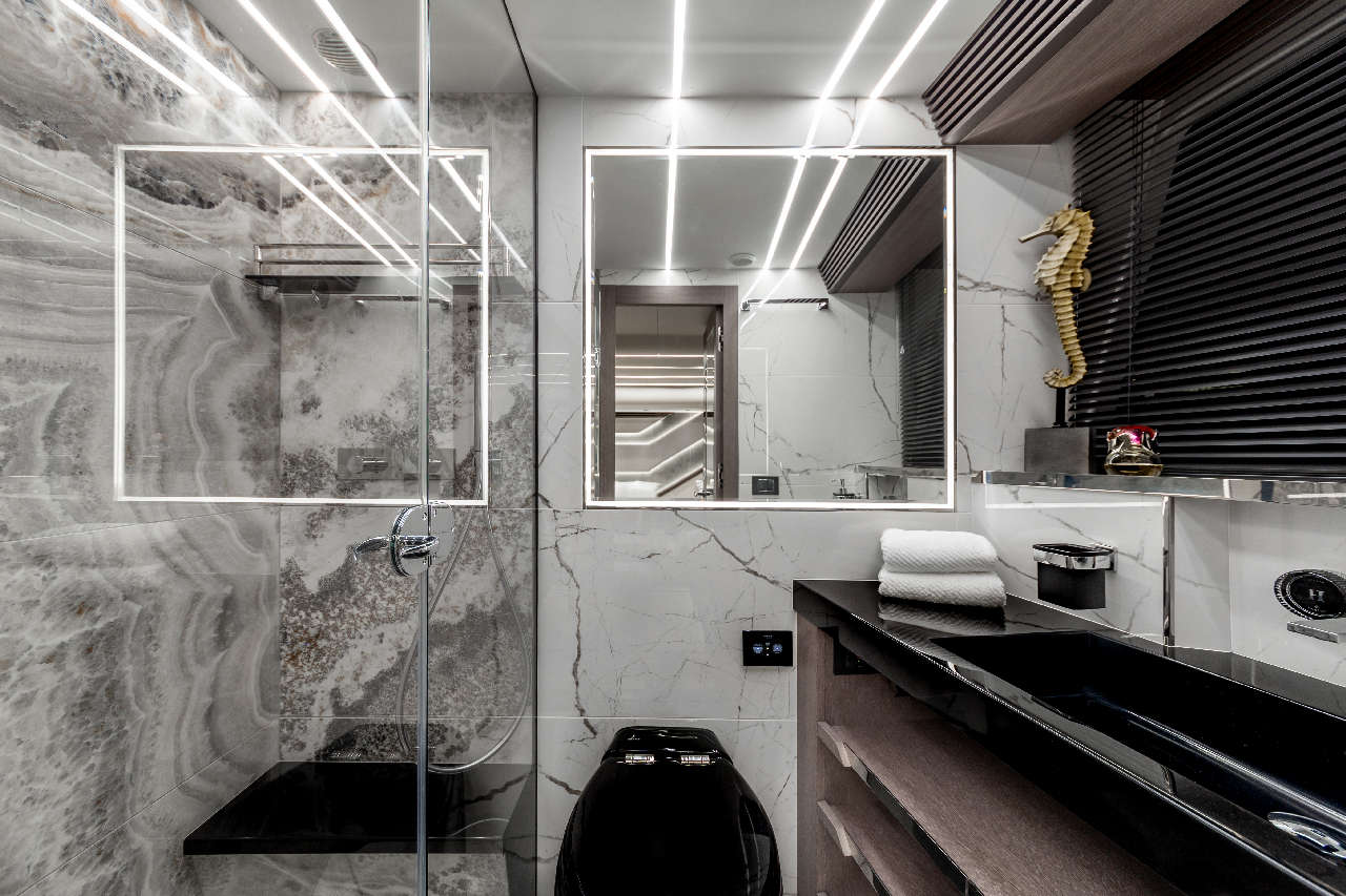 Galeon 800 FLY Internal image 26