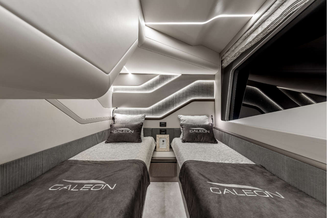 Galeon 800 FLY Internal image 27