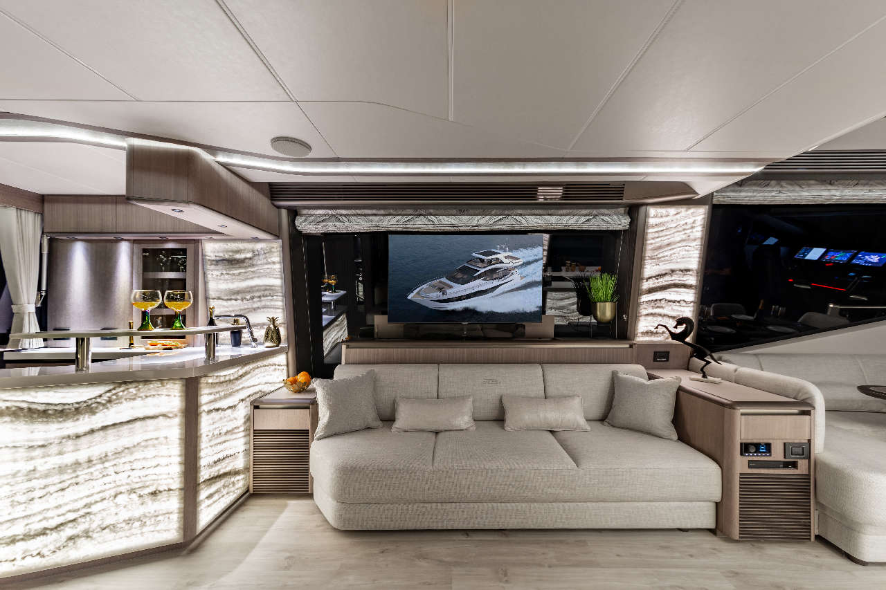 Galeon 800 FLY Internal image 7