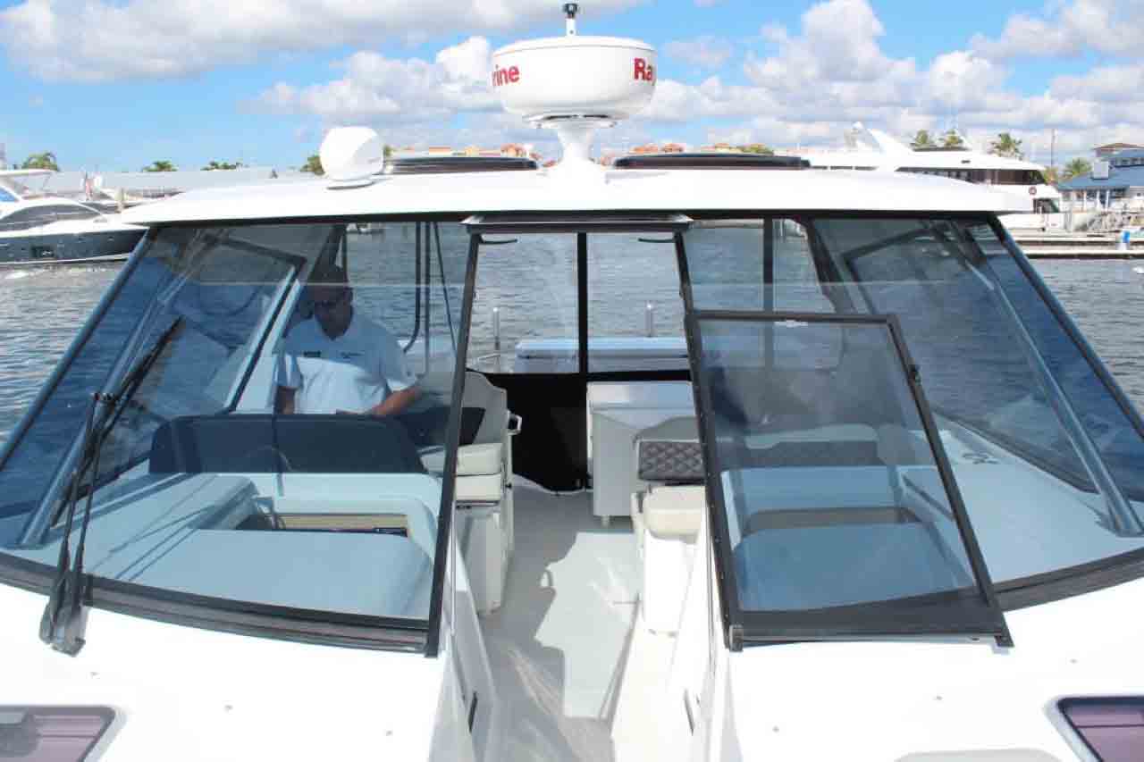 Aquila 32 Features image 2