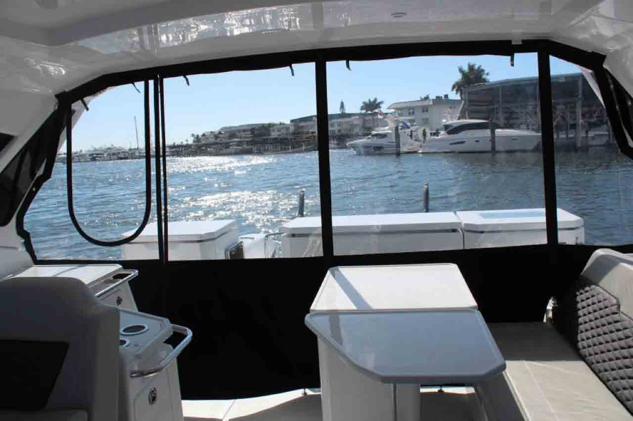 Aquila 32 Features image 7