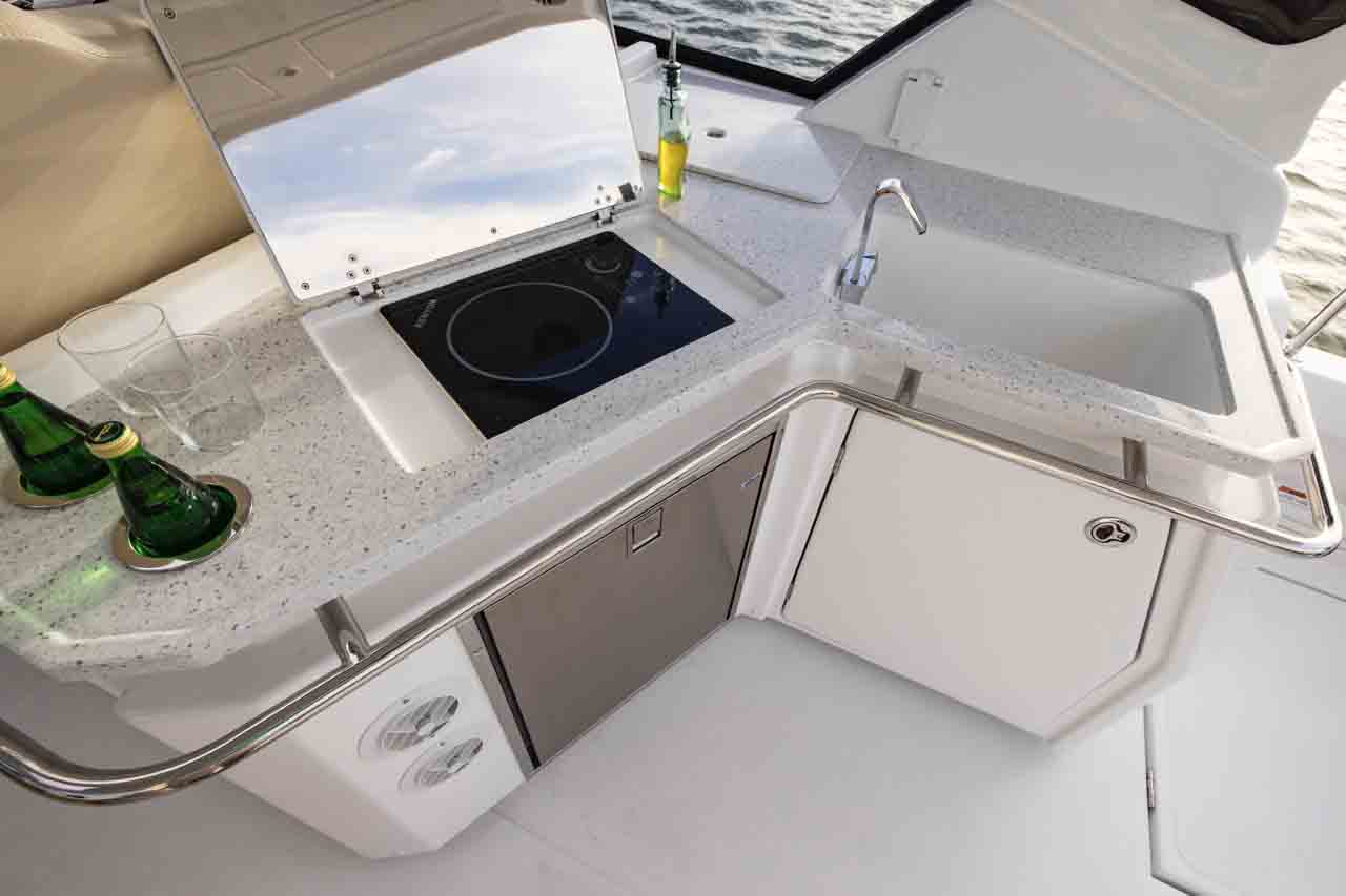 Aquila 32 Features image 13