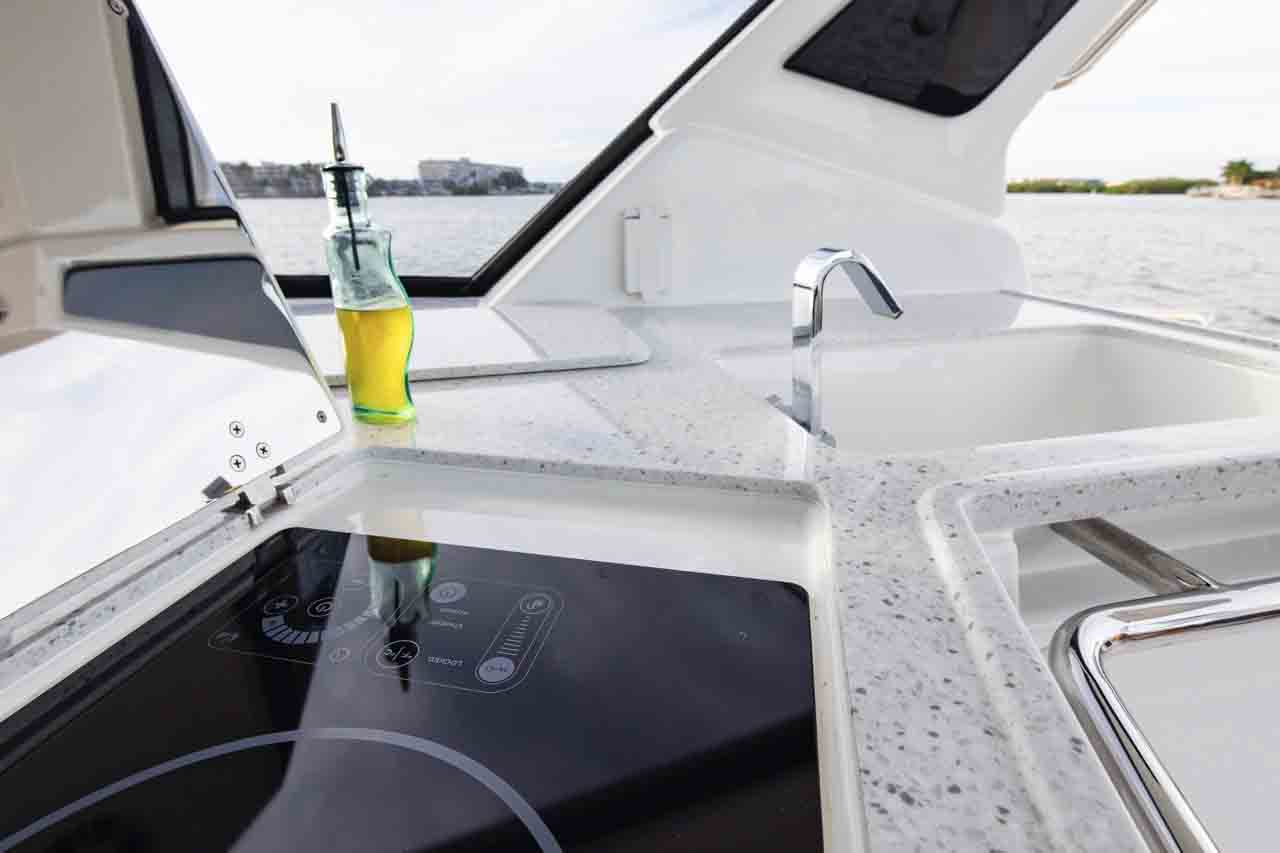 Aquila 32 Features image 14
