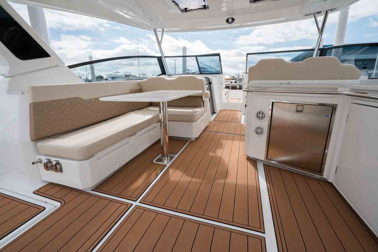 Aquila 32 Features image 26