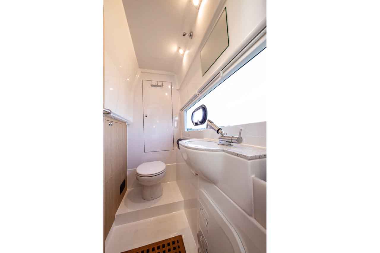 Aquila 36 Internal image 1