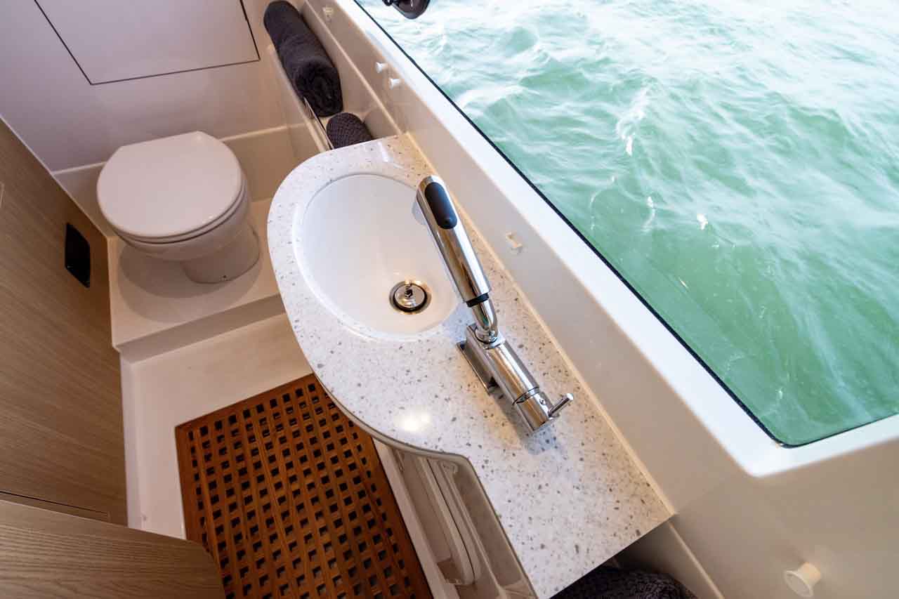 Aquila 36 Internal image 3