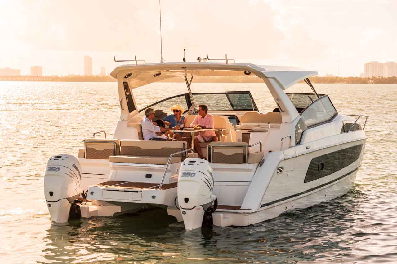 Aquila 36 Lifestyle image 13