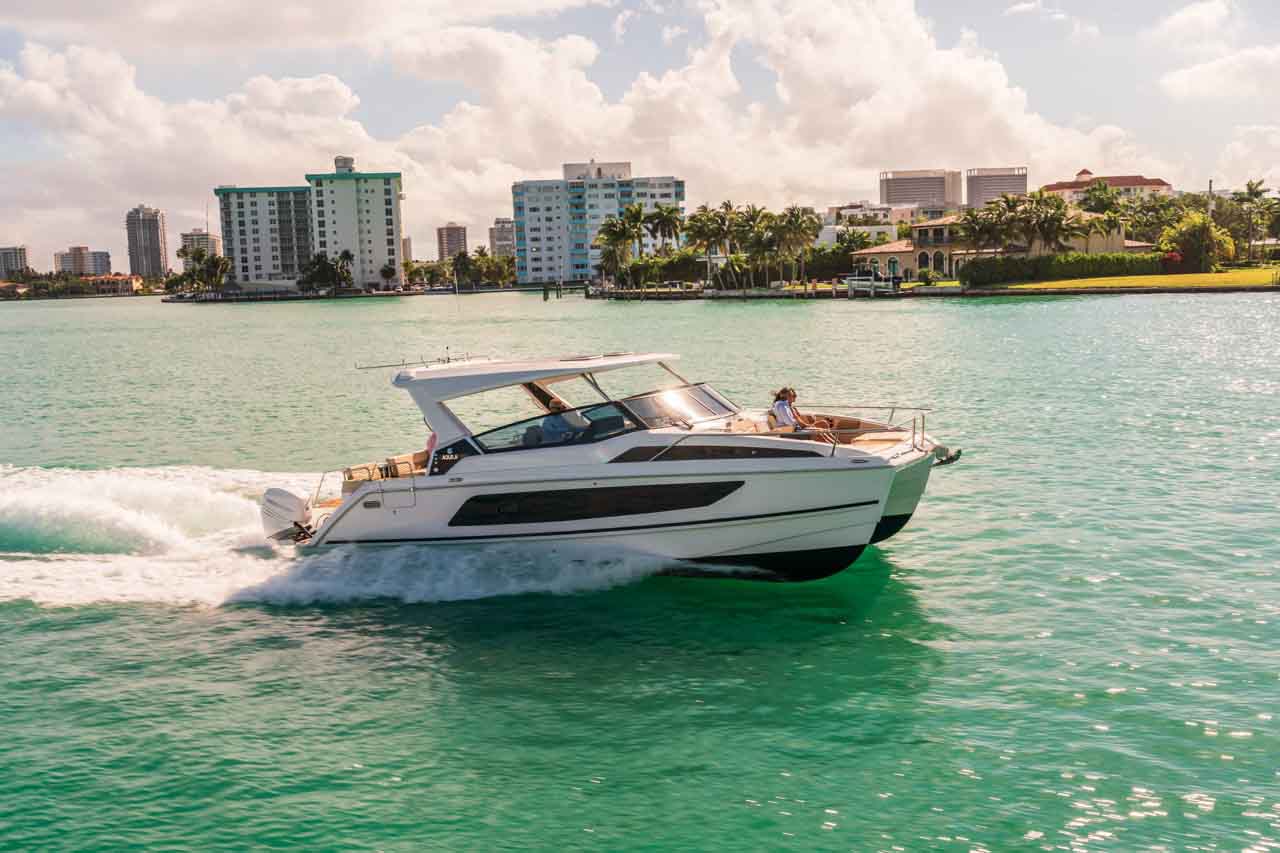 Aquila 36 Lifestyle image 16