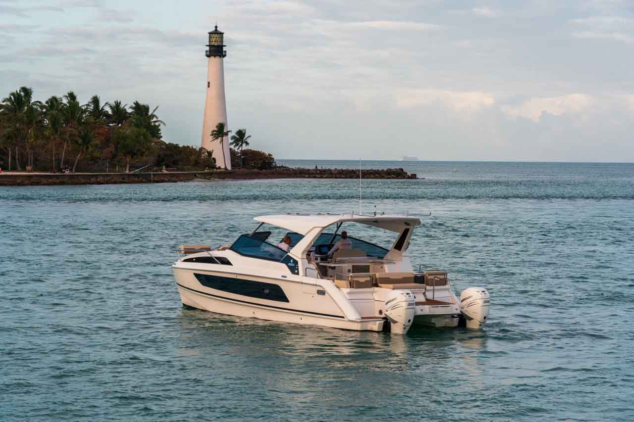 Aquila 36 Lifestyle image 18