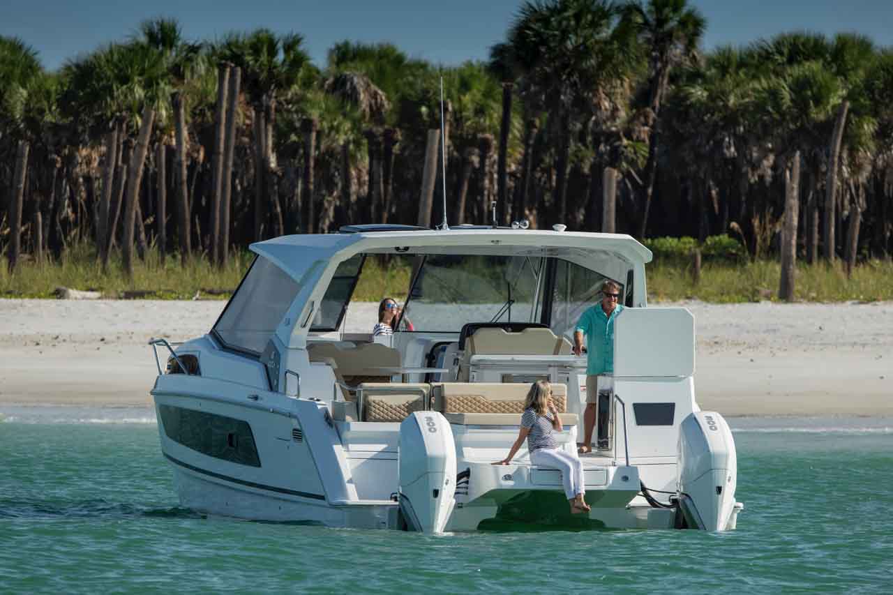 Aquila 36 Lifestyle image 20