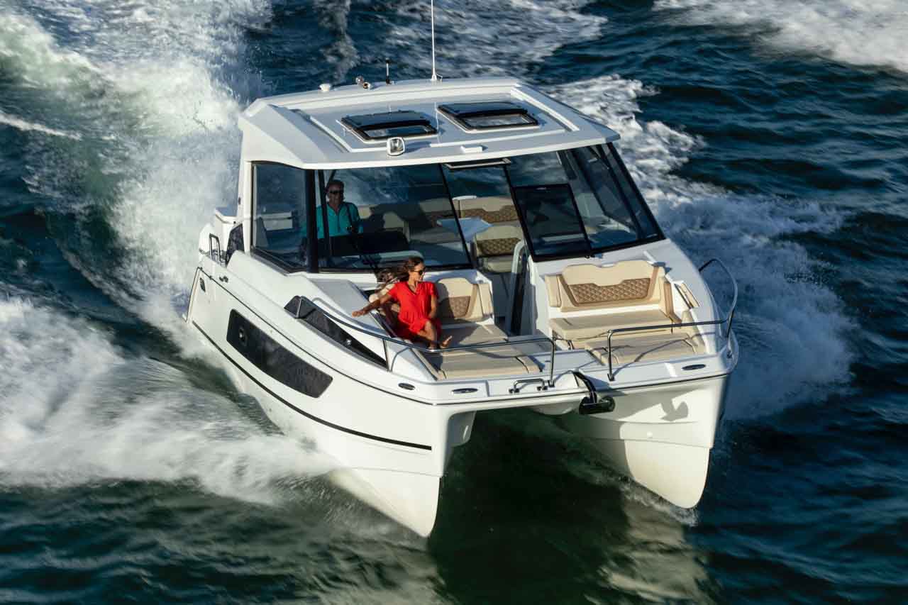 Aquila 36 Lifestyle image 27