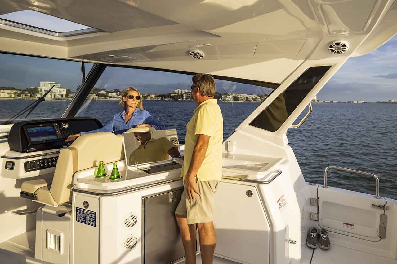 Aquila 36 Lifestyle image 30