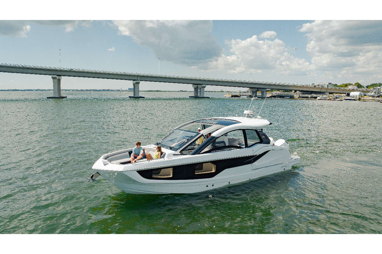 Galeon 375 GTO Lifestyle image 1