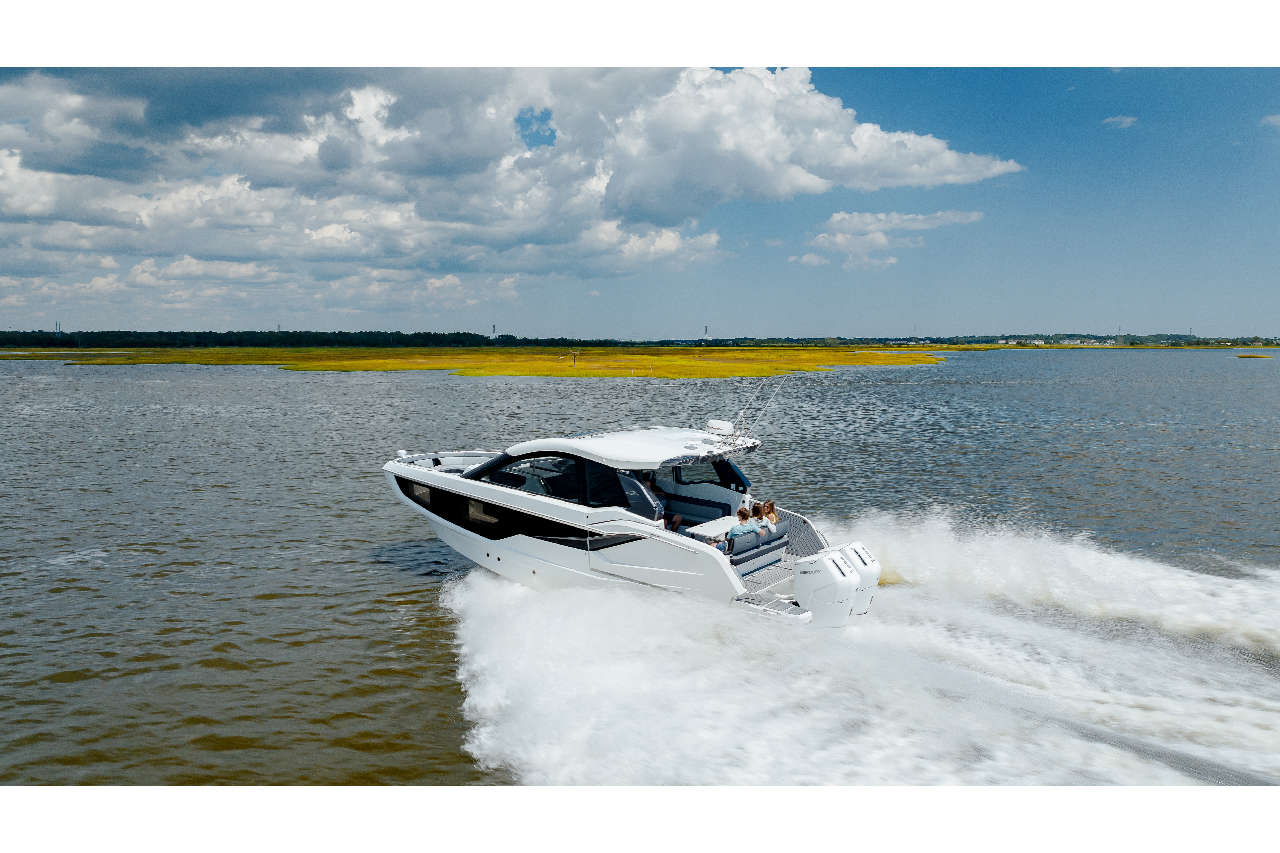 Galeon 375 GTO Lifestyle image 2