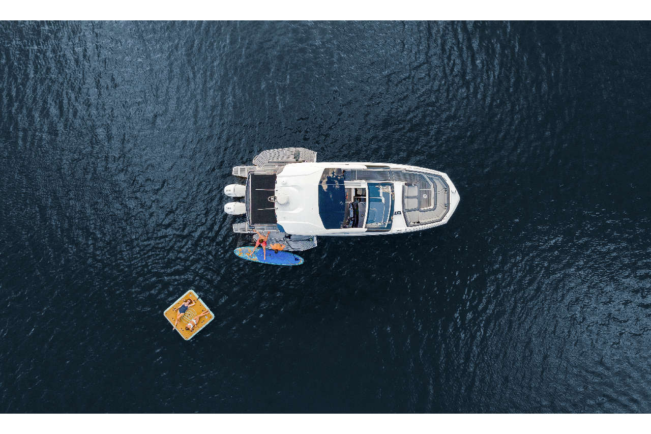 Galeon 375 GTO Lifestyle image 5