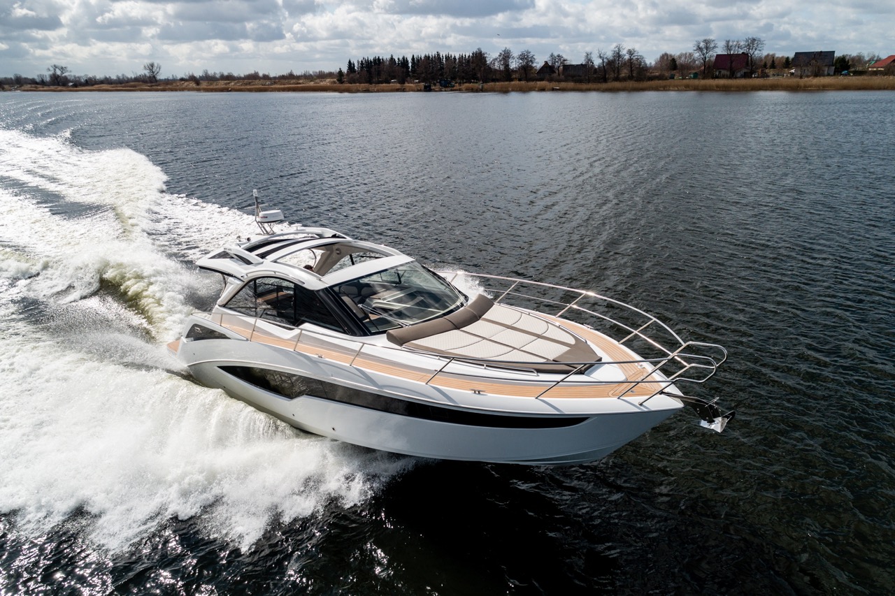 Galeon 405 HTS External image 4