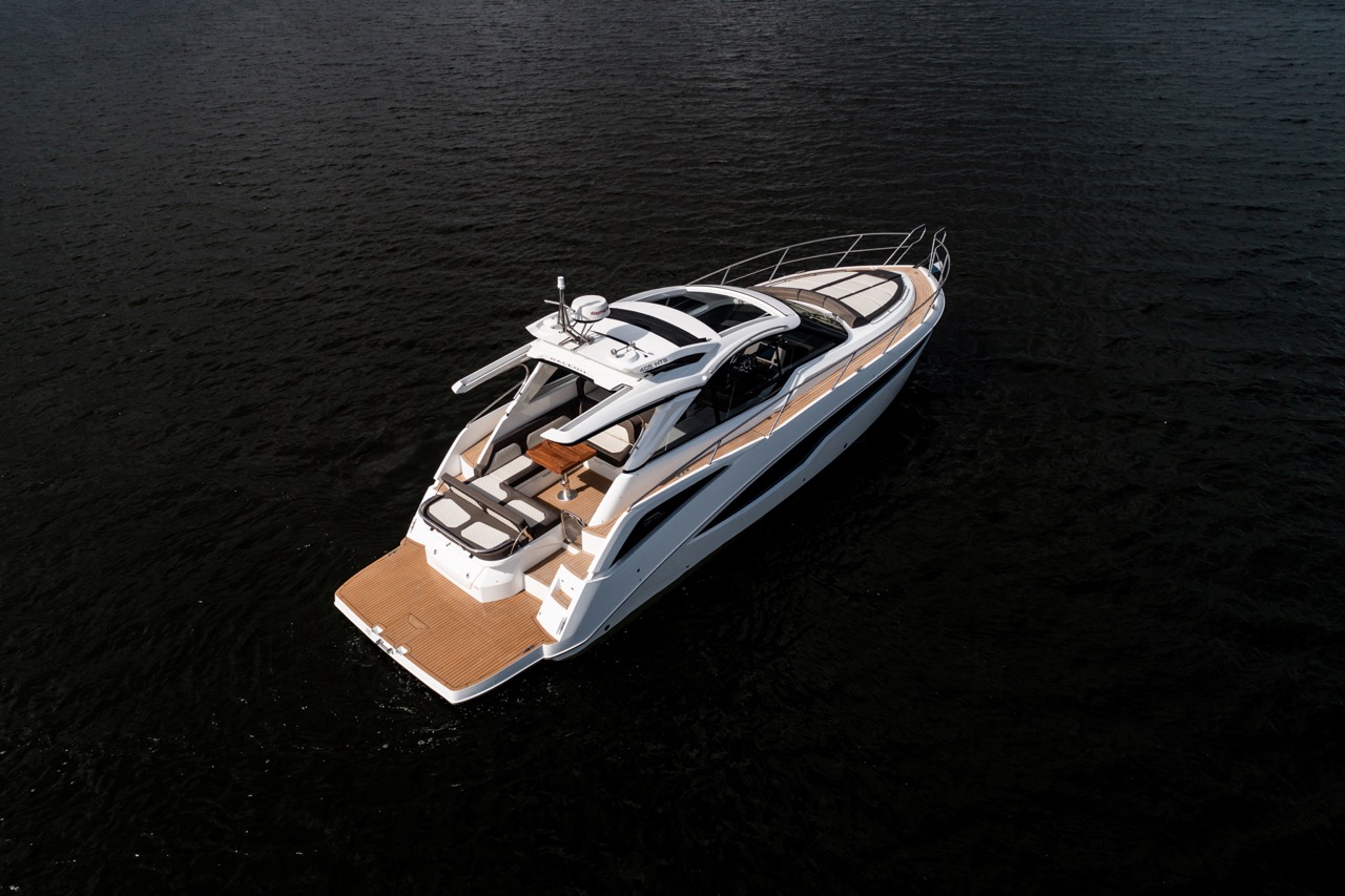 Galeon 405 HTS External image 19