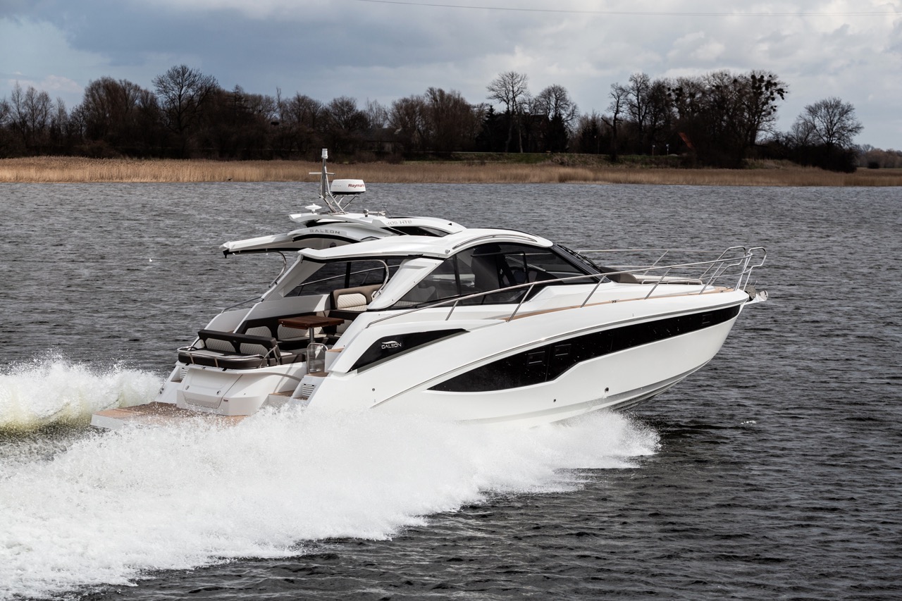 Galeon 405 HTS External image 22