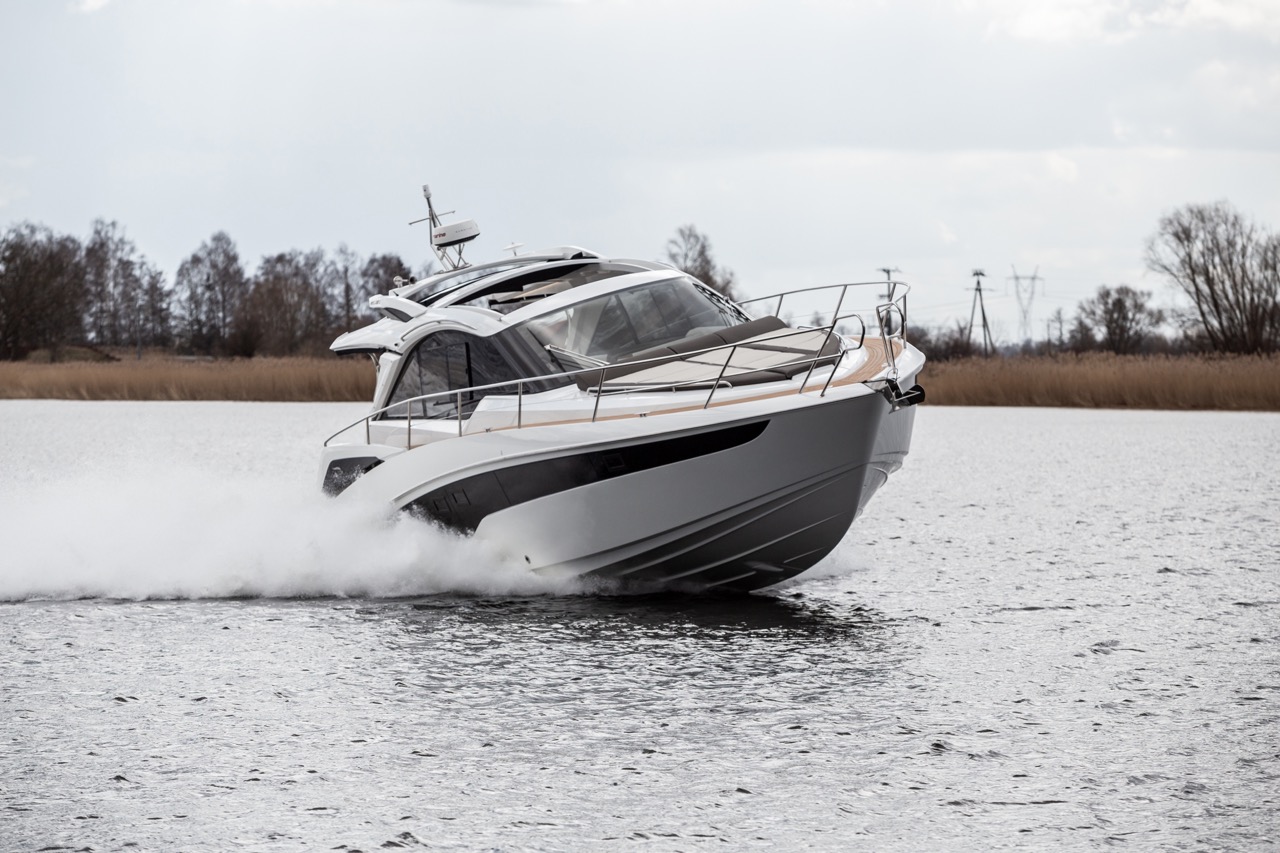 Galeon 405 HTS External image 32