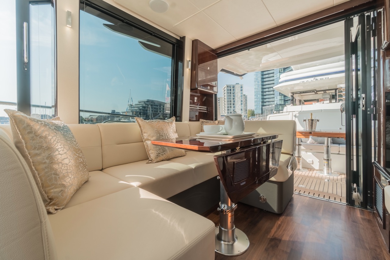 Galeon 400 FLY Internal image 13