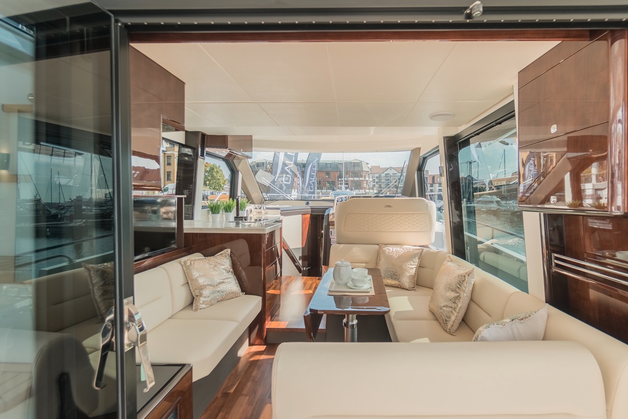 Galeon 400 FLY Internal image 23