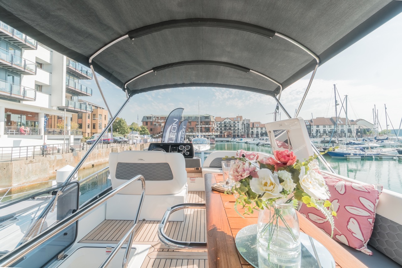 Galeon 400 FLY Internal image 28