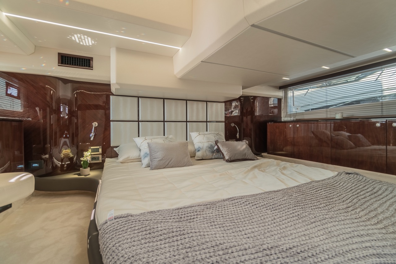 Galeon 400 FLY Internal image 34