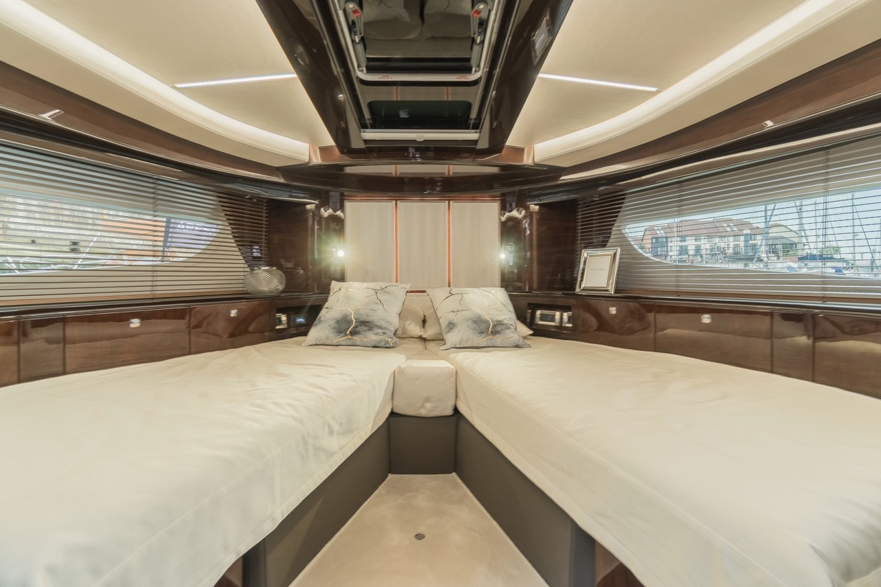 Galeon 400 FLY Internal image 41