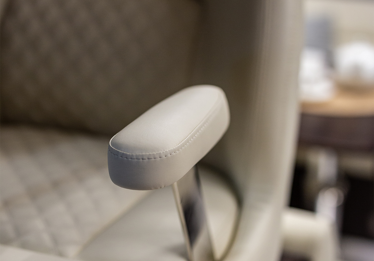 Galeon 410 HTC Interior Details image 32