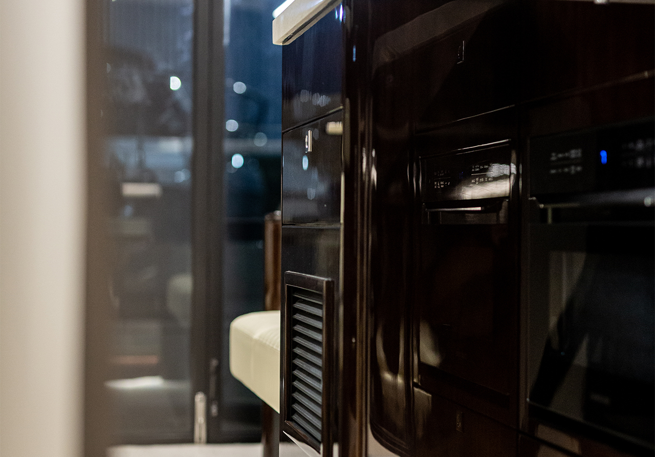 Galeon 410 HTC Interior Details image 35