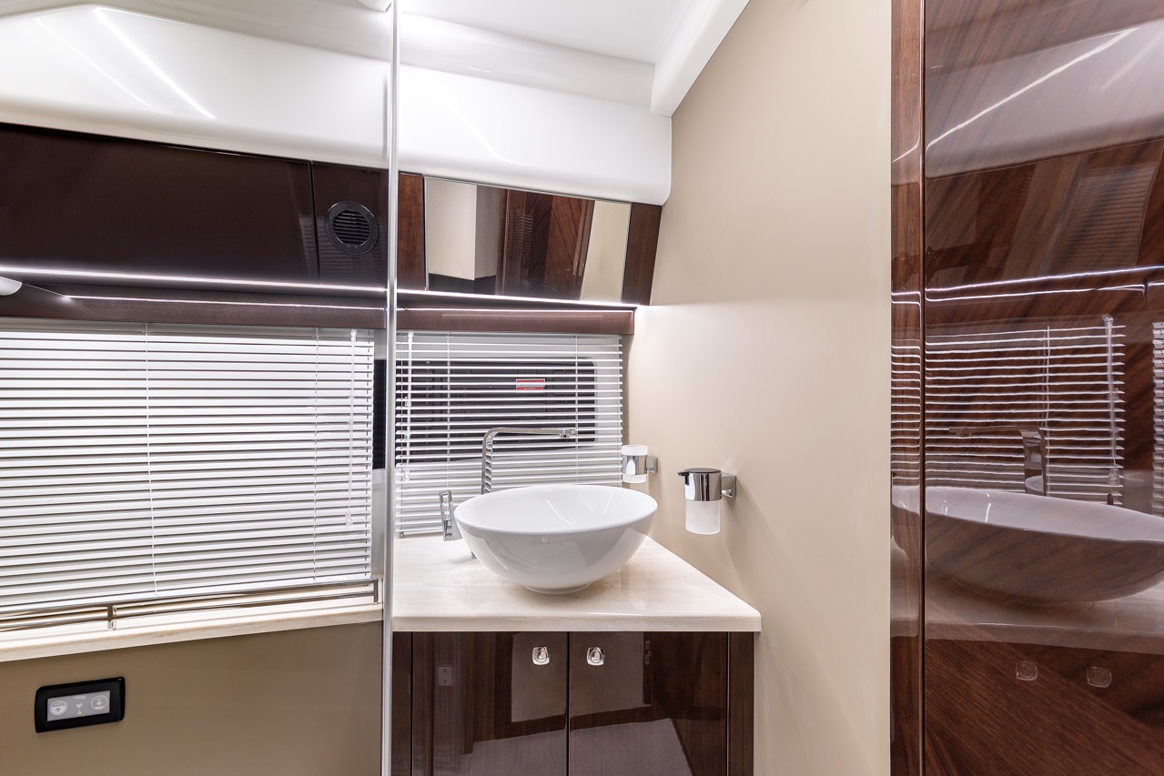 Galeon 400 FLY Internal image 4