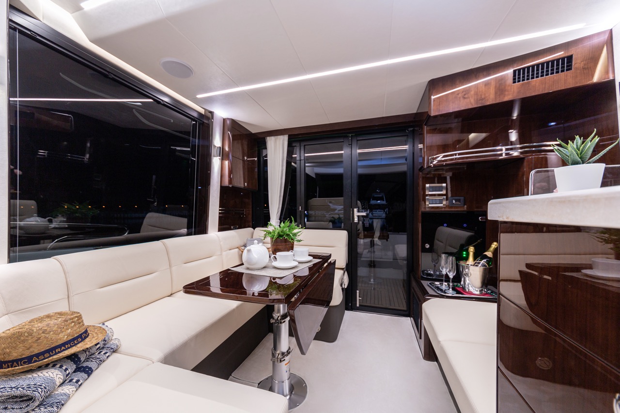 Galeon 400 FLY Internal image 9