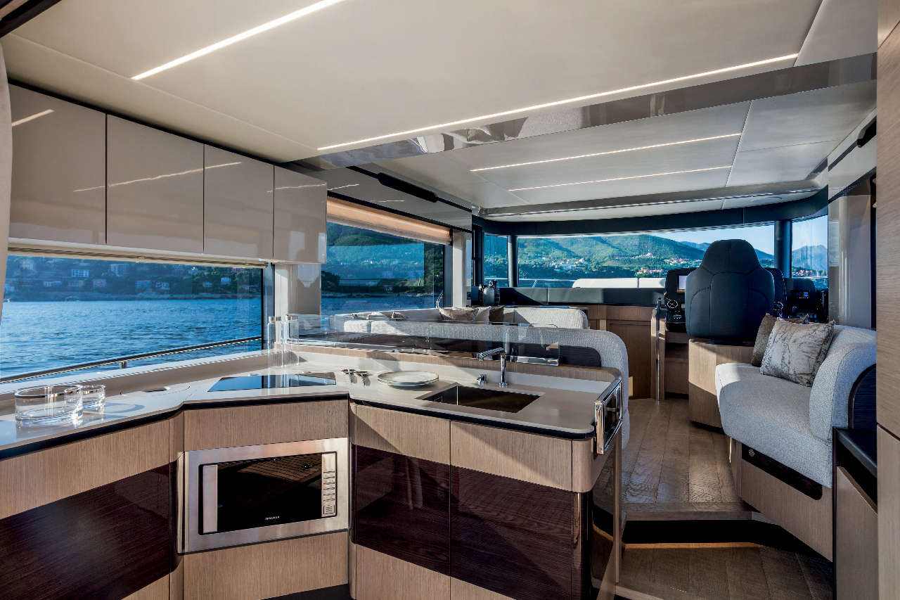 Absolute Navetta 48 Interior image 6