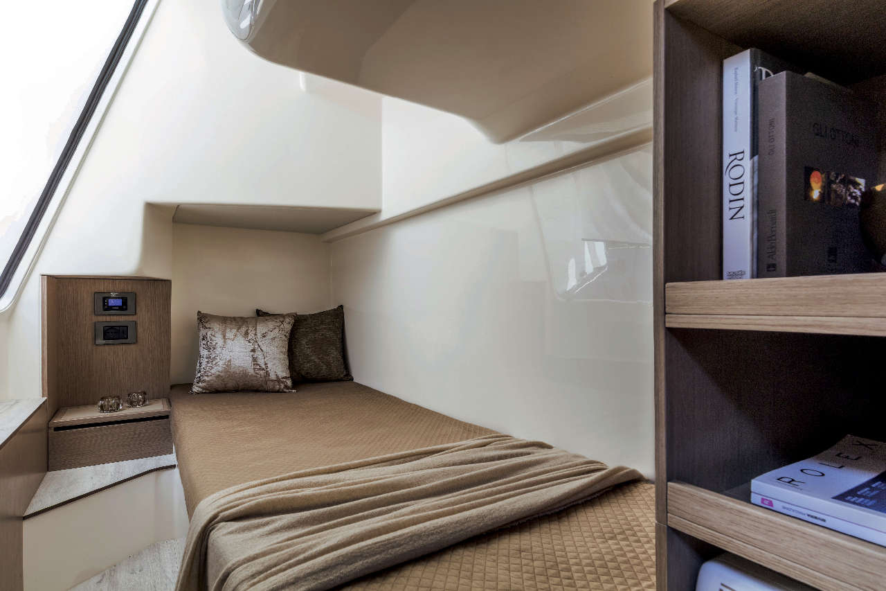 Absolute Navetta 48 Interior image 18