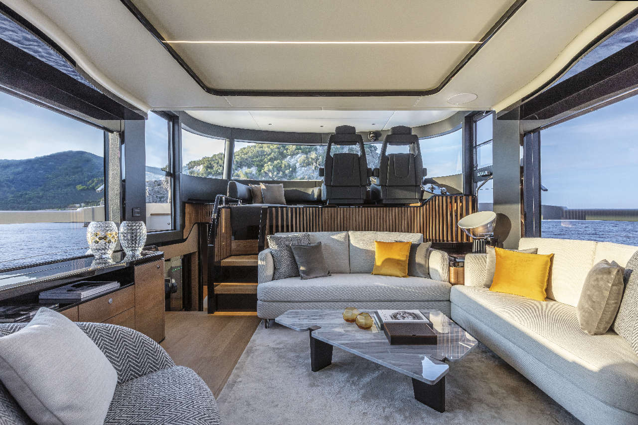 Absolute Navetta 64 Interior image 16