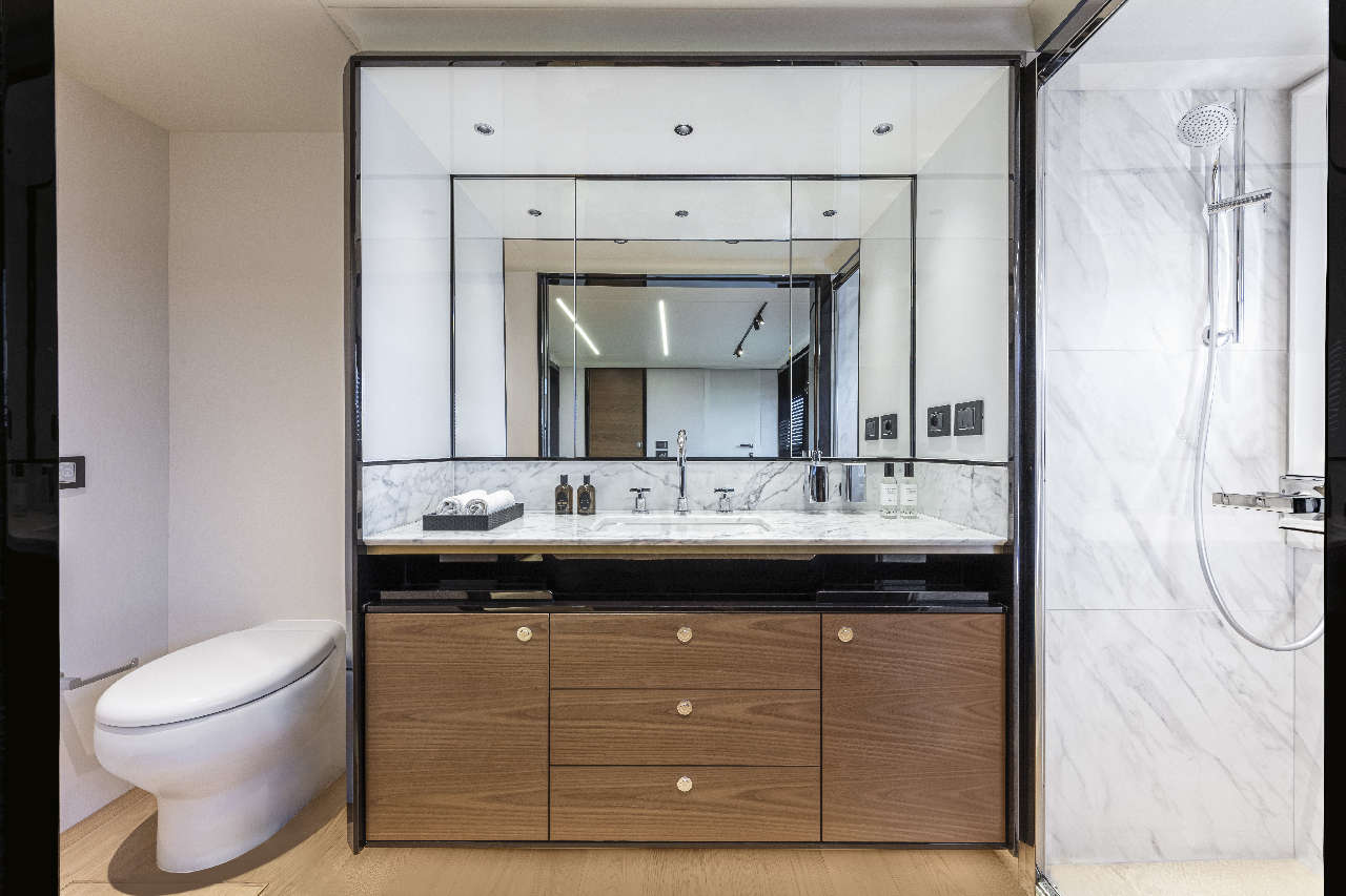 Absolute Navetta 64 Interior image 28