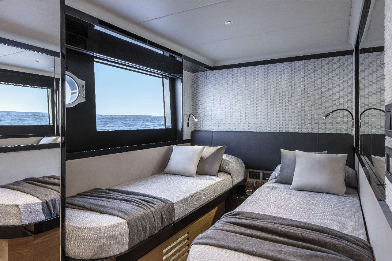Absolute Navetta 64 Interior image 29