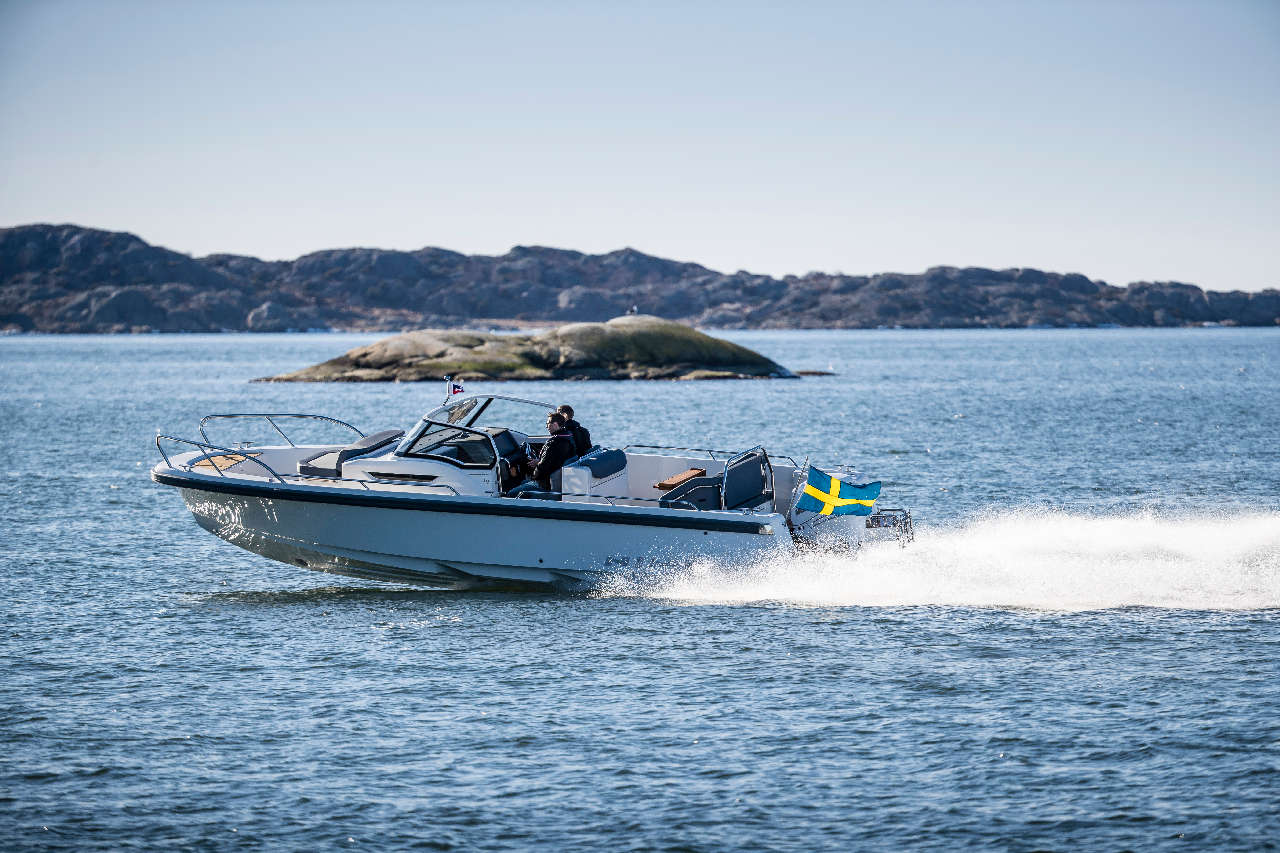 Nimbus Tender 9 Lifestyle image 1
