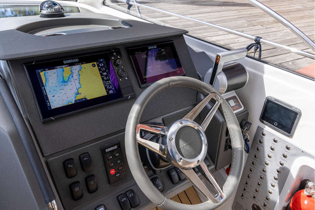 Nimbus 305 Drophead E-Power image 1